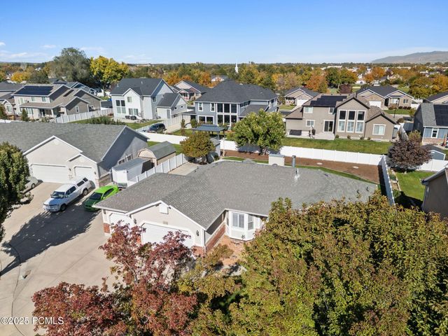 1434 W Autumn Oak Circle, West Jordan, UT 84088