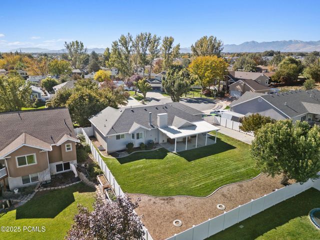 1434 W Autumn Oak Circle, West Jordan, UT 84088