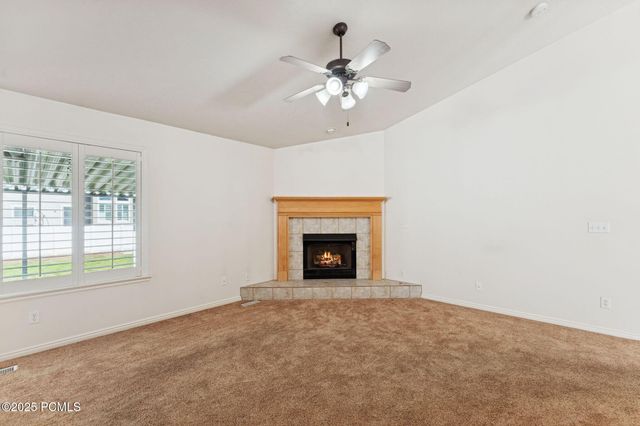 1434 W Autumn Oak Circle, West Jordan, UT 84088