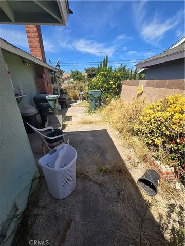 17391 Elm Street, Fountain Valley, CA 92708