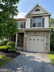142 SCULLY PL, Lewisberry, PA 17339