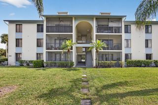 1110 Green Pine Boulevard G1, West Palm Beach, FL 33409
