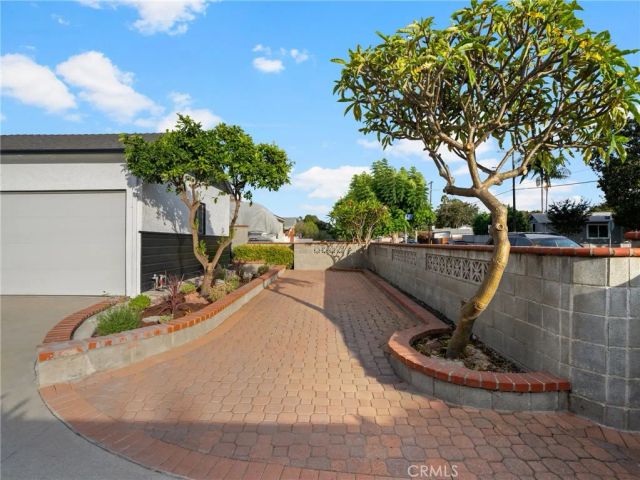 5216 Mesmer, Los Angeles, CA 90230