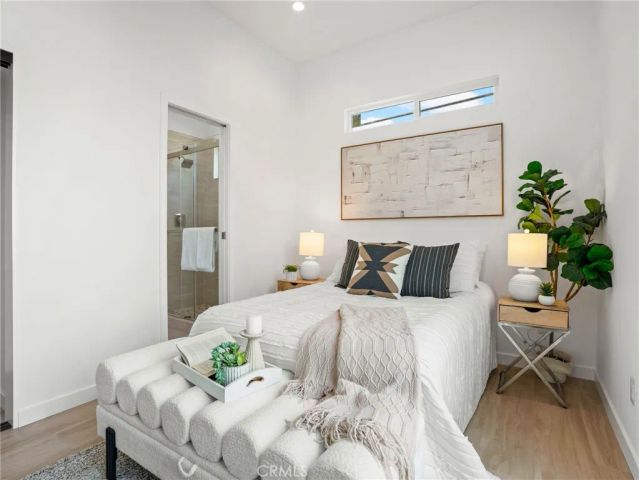 5216 Mesmer, Los Angeles, CA 90230