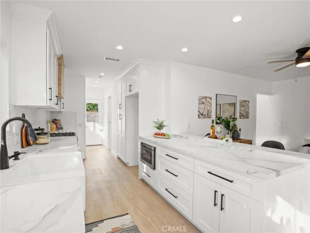 5216 Mesmer, Los Angeles, CA 90230