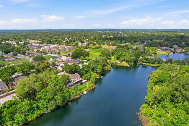 960 LAKE COVE TRAIL, Lakeland, FL 33813
