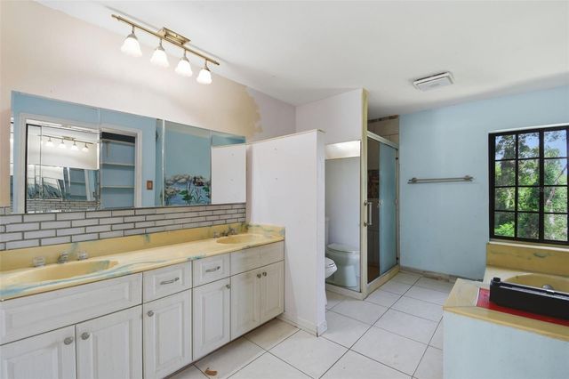 960 LAKE COVE TRAIL, Lakeland, FL 33813