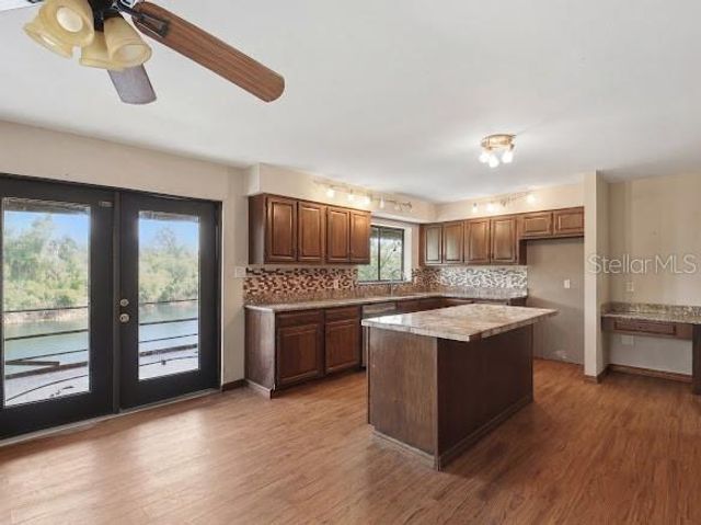 960 LAKE COVE TRAIL, Lakeland, FL 33813