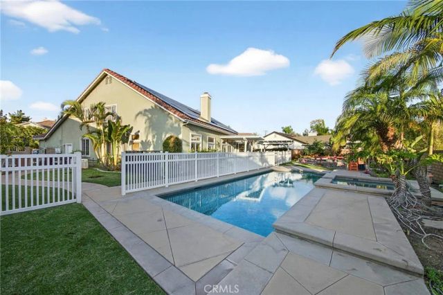18568 Arbor Gate, Yorba Linda, CA 92886