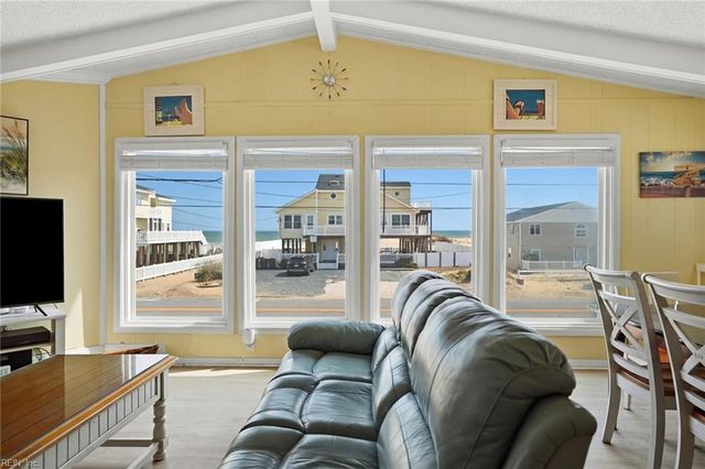 3637 Sandfiddler RD, Virginia Beach, VA 23456