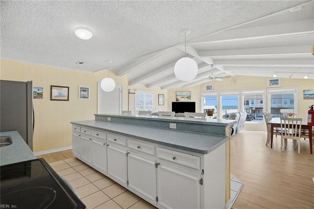 3637 Sandfiddler RD, Virginia Beach, VA 23456