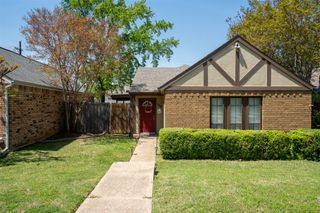 307 Teakwood Lane, Lewisville, TX 75067