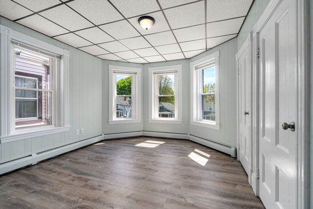100 Fourth Avenue, Lowell, MA 01854