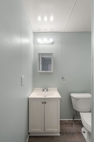 100 Fourth Avenue, Lowell, MA 01854