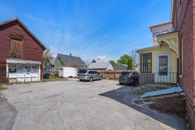 100 Fourth Avenue, Lowell, MA 01854