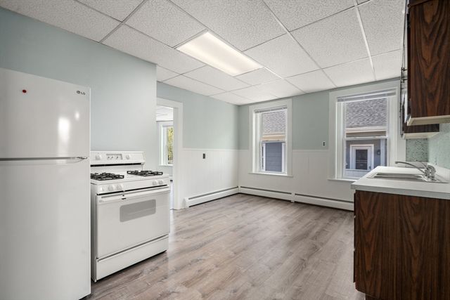 100 Fourth Avenue, Lowell, MA 01854