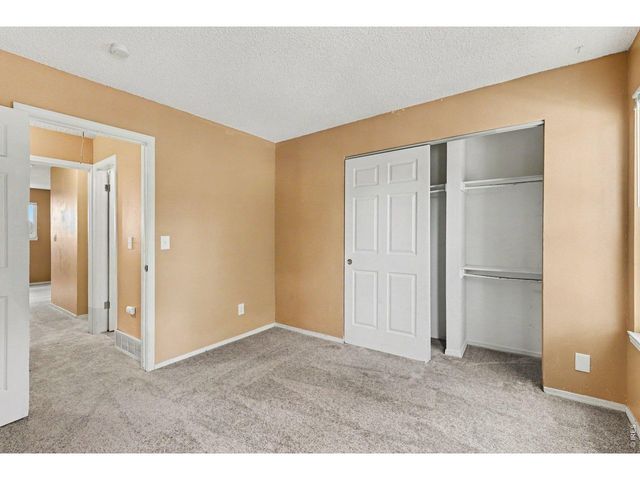 2220 S Jasper Way B, Aurora, CO 80013