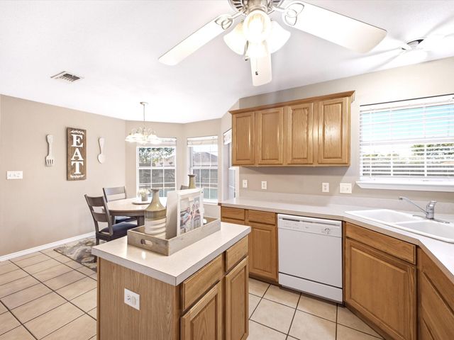 928 Calder Street, Howe, TX 75459