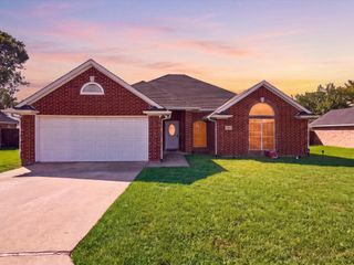 928 Calder Street, Howe, TX 75459