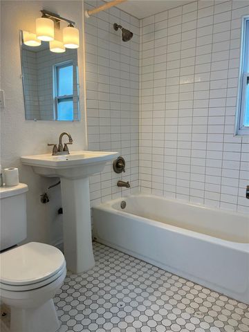 2730 DARTMOUTH AVENUE N, St Petersburg, FL 33713