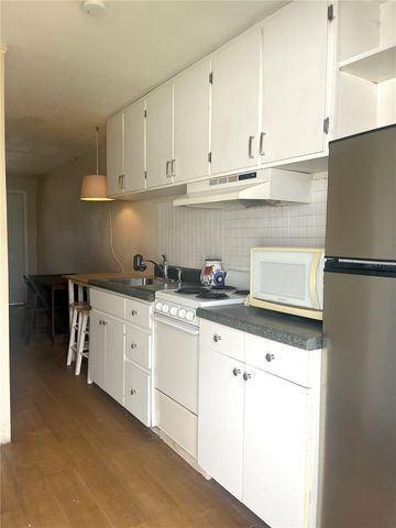 2730 DARTMOUTH AVENUE N, St Petersburg, FL 33713