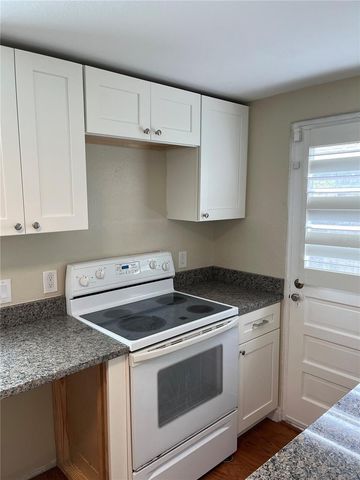 2730 DARTMOUTH AVENUE N, St Petersburg, FL 33713