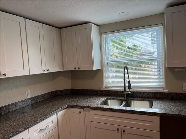 2730 DARTMOUTH AVENUE N, St Petersburg, FL 33713