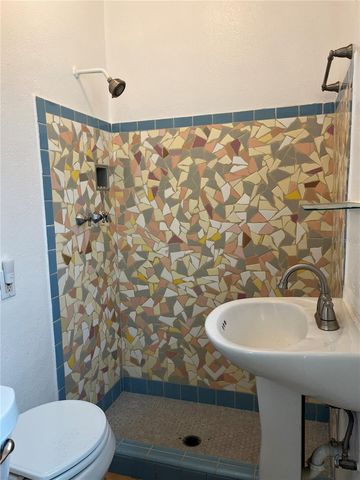 2730 DARTMOUTH AVENUE N, St Petersburg, FL 33713