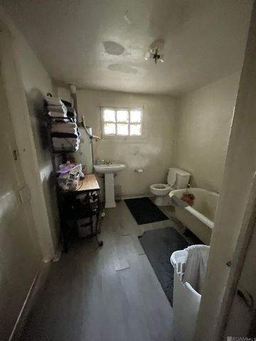 1327 Julia St, Baton Rouge, LA 70802