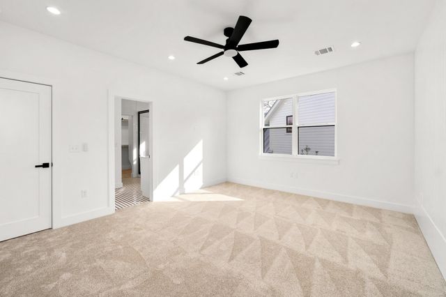 1500 Sylvan Glade 2A, Austin, TX 78745