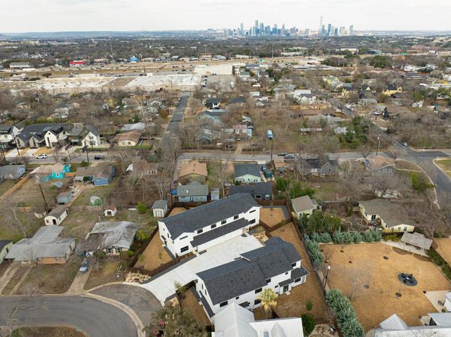 1500 Sylvan Glade 2A, Austin, TX 78745