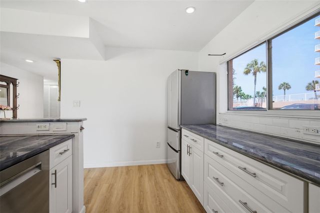 7400 SUNSHINE SKYWAY LANE S 121, St Petersburg, FL 33711