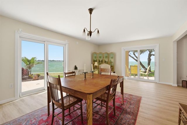 7400 SUNSHINE SKYWAY LANE S 121, St Petersburg, FL 33711
