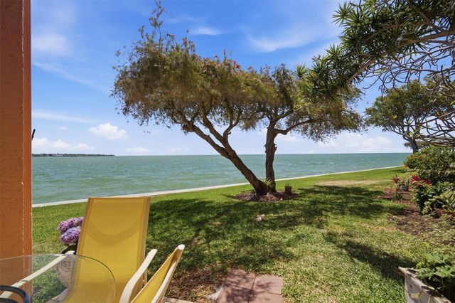 7400 SUNSHINE SKYWAY LANE S 121, St Petersburg, FL 33711
