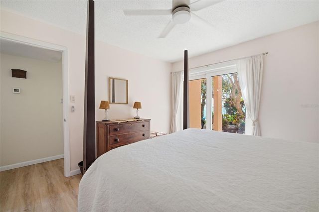 7400 SUNSHINE SKYWAY LANE S 121, St Petersburg, FL 33711