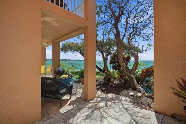7400 SUNSHINE SKYWAY LANE S 121, St Petersburg, FL 33711