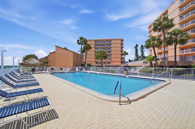7400 SUNSHINE SKYWAY LANE S 121, St Petersburg, FL 33711