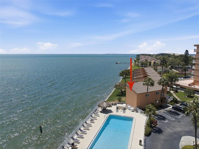 7400 SUNSHINE SKYWAY LANE S 121, St Petersburg, FL 33711