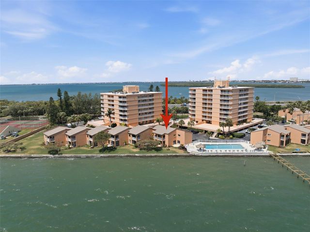7400 SUNSHINE SKYWAY LANE S 121, St Petersburg, FL 33711