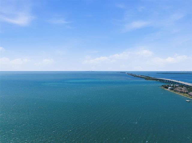 7400 SUNSHINE SKYWAY LANE S 121, St Petersburg, FL 33711