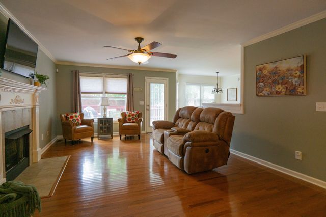 802 Judson Close, Murfreesboro, TN 37130