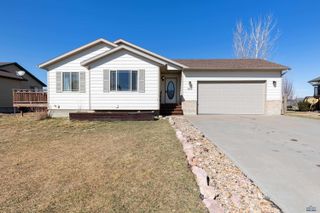 662 AIRWAY CT, Box Elder, SD 57719