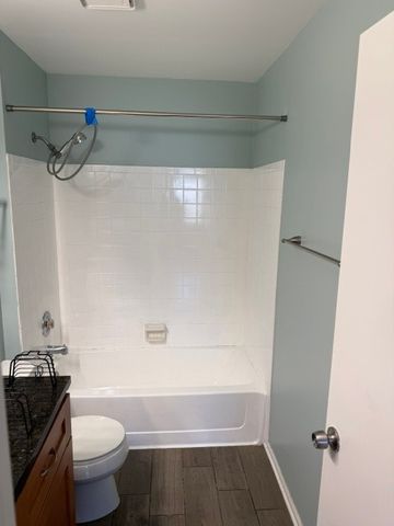 705 E Whispering Oaks Drive 705, Palatine, IL 60074