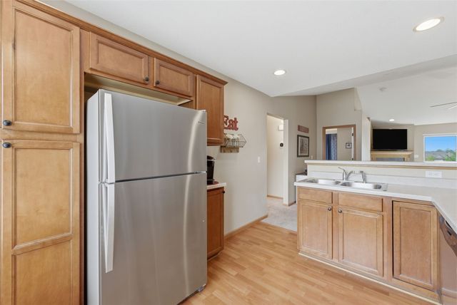 1809 Goose Lake Circle, North Liberty, IA 52317