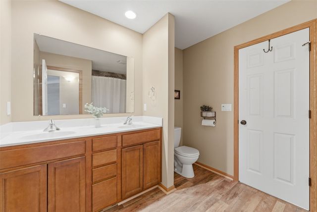 1809 Goose Lake Circle, North Liberty, IA 52317