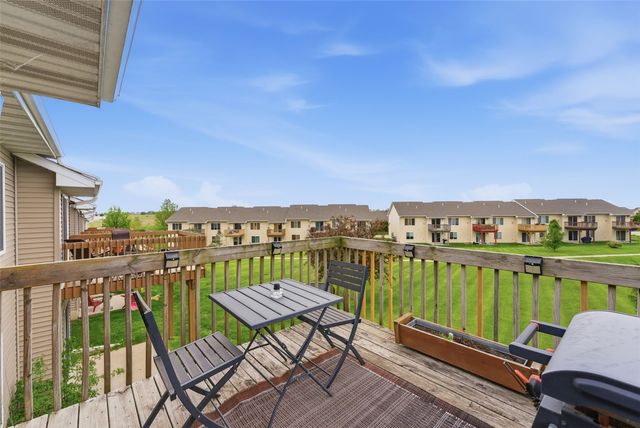 1809 Goose Lake Circle, North Liberty, IA 52317