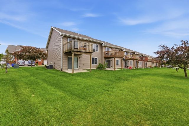 1809 Goose Lake Circle, North Liberty, IA 52317