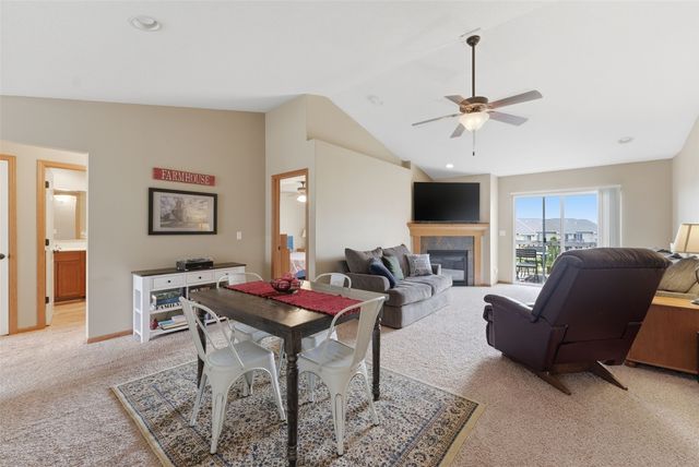 1809 Goose Lake Circle, North Liberty, IA 52317
