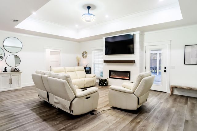 192 Bayou Circle, Freeport, FL 32439