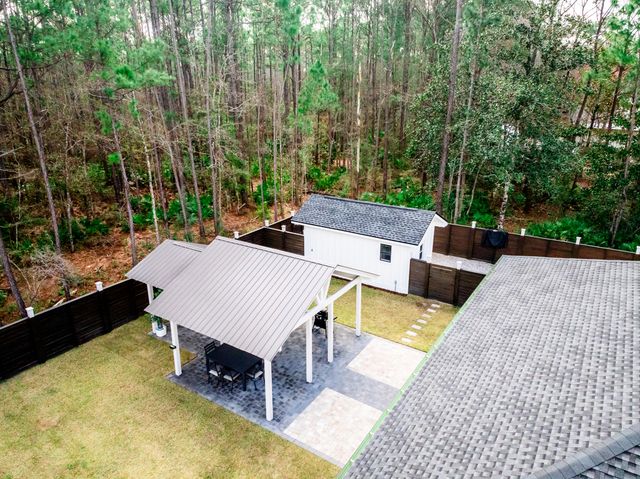 192 Bayou Circle, Freeport, FL 32439